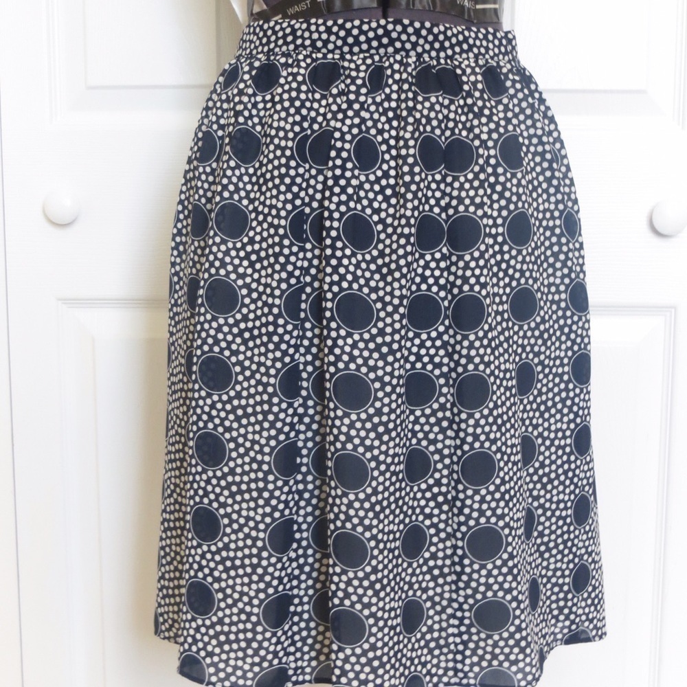 NWT J Crew Blue and White Mixed Size Polka Dot A Line Crepe Skirt • Size 0 🔴 - Picture 3 of 3